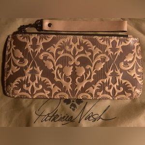 PATRICIA NASH WRISTLET CLUTCH